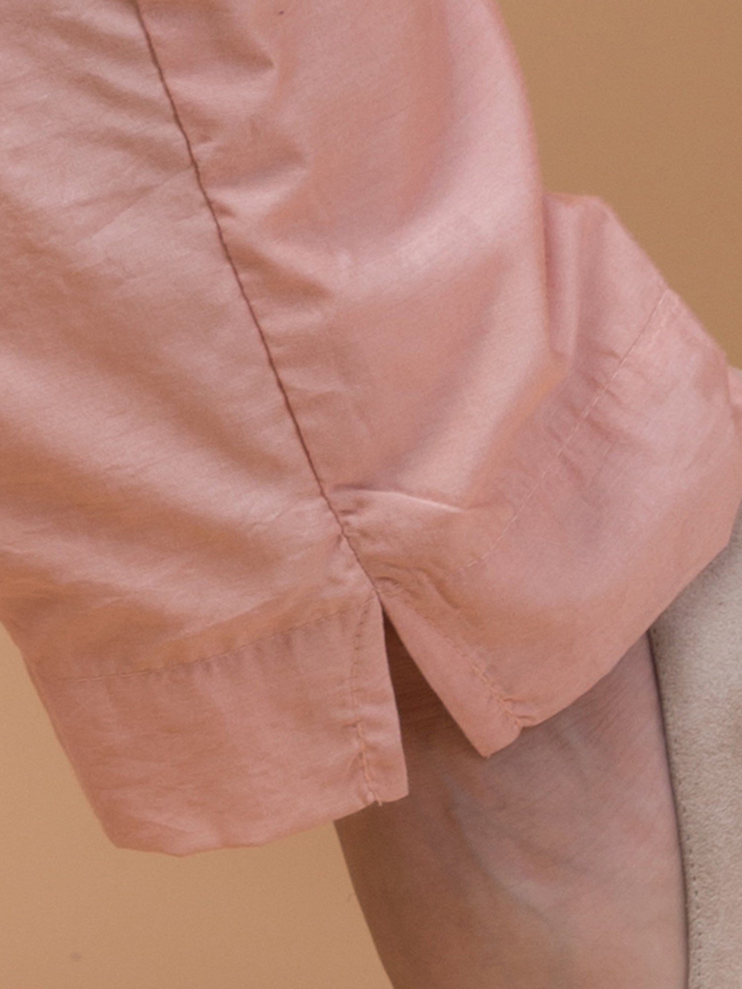 Malana Merino Wome's Straigth Peach Salwar Suit with Dupatta