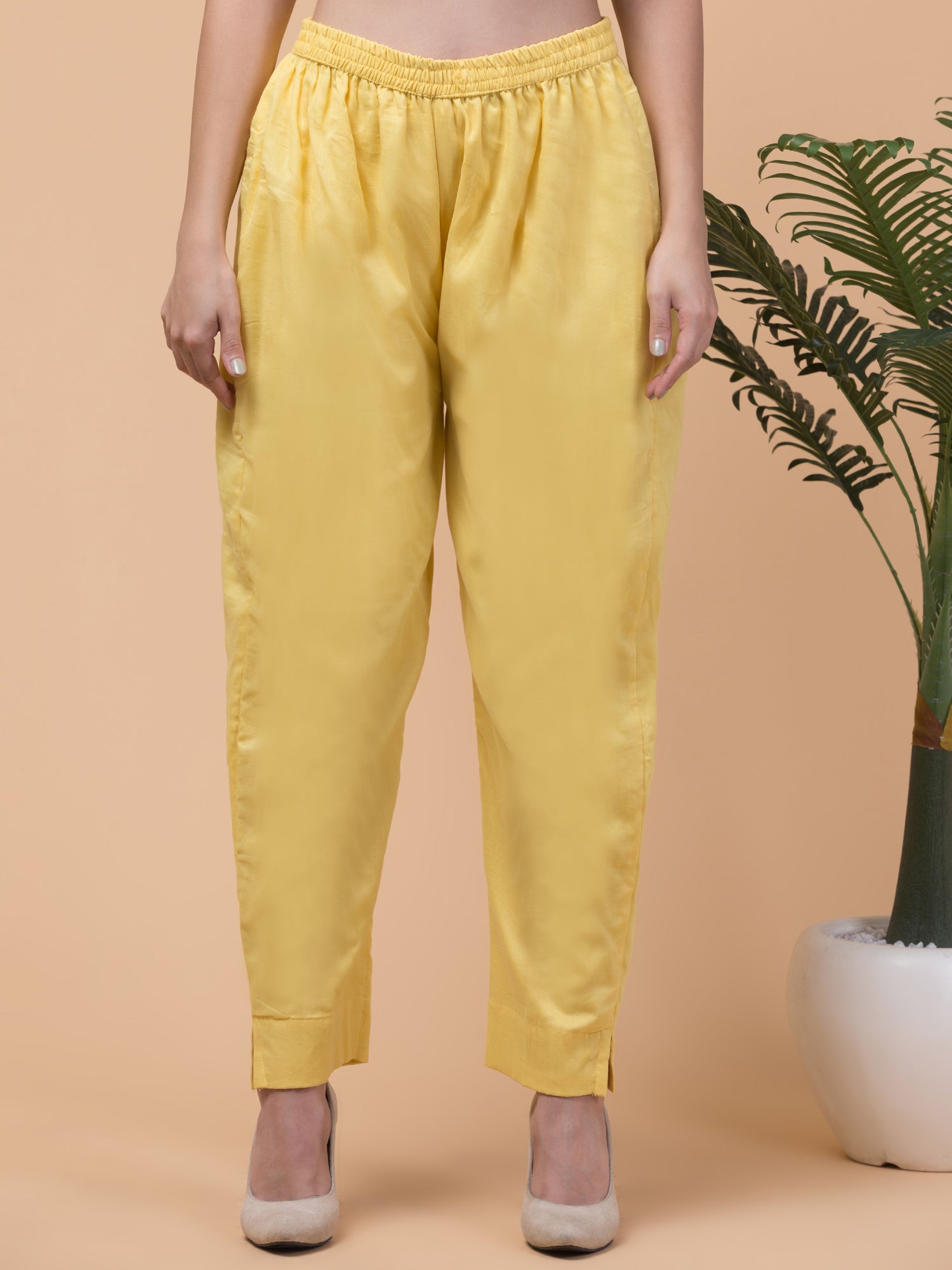 Malana Merino Wome's Straigth Yellow V Neck Salwar Suit with Dupatta