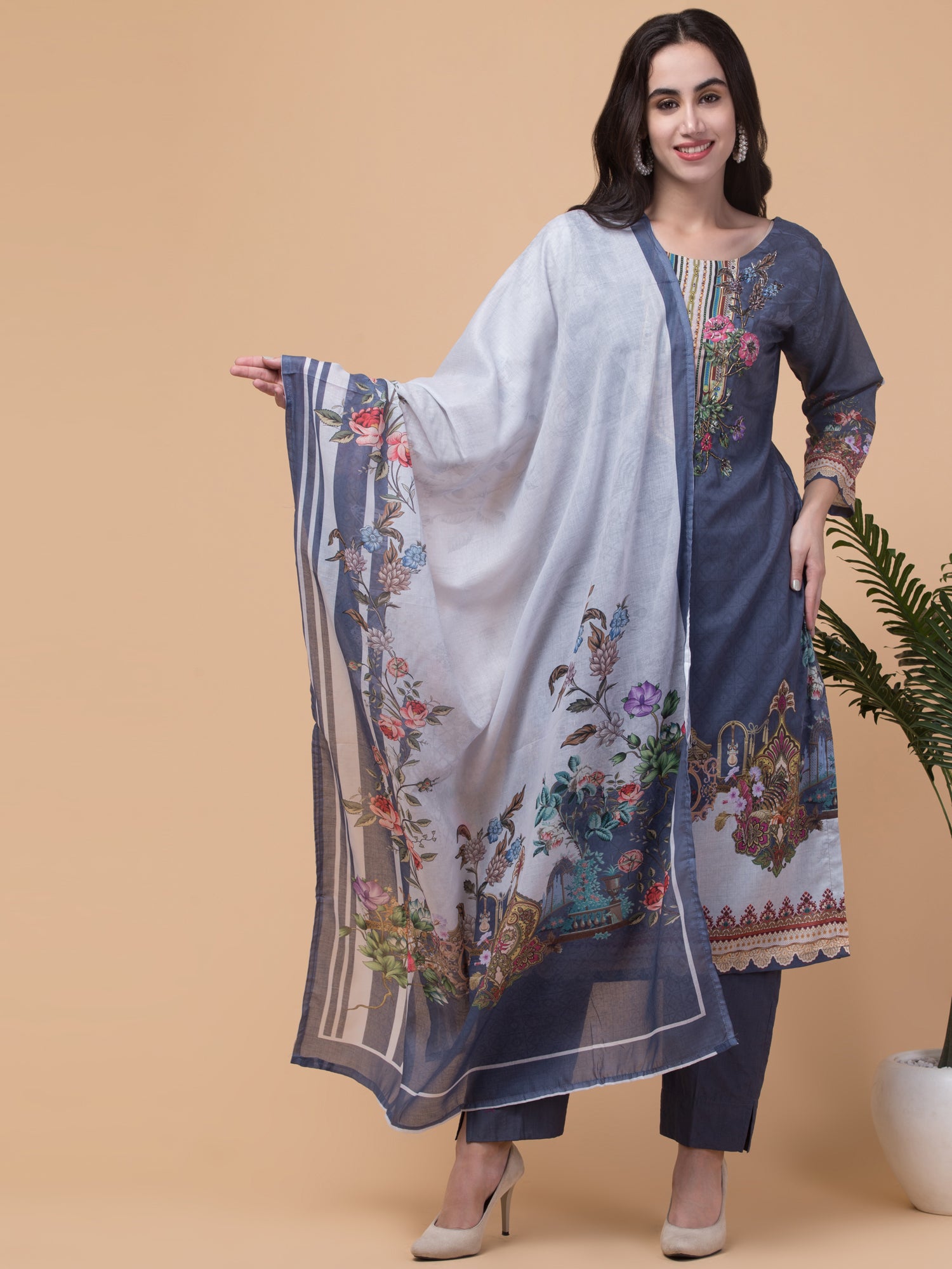 Malana Merino Women's Pakistani Dark Grey Salwar Suit with Dupatta